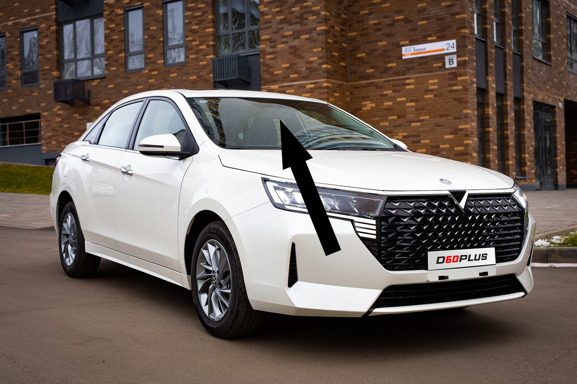 Venucia или Dacia: какой бюджетный бренд станет фаворитом российских автолюбителей